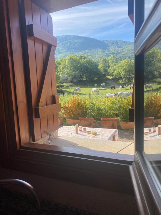 Check-In Casas Cumbre De Benasque Lägenhet Eriste Exteriör bild