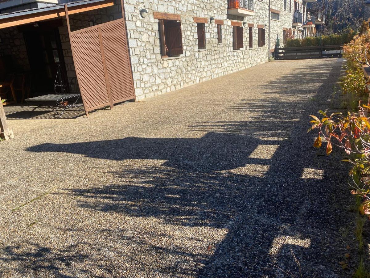 Check-In Casas Cumbre De Benasque Lägenhet Eriste Exteriör bild