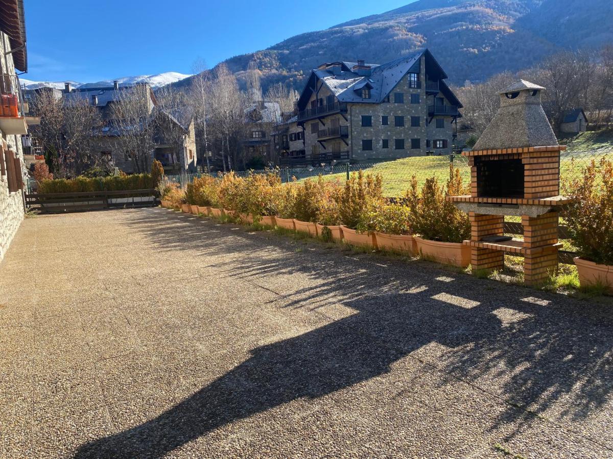 Check-In Casas Cumbre De Benasque Lägenhet Eriste Exteriör bild